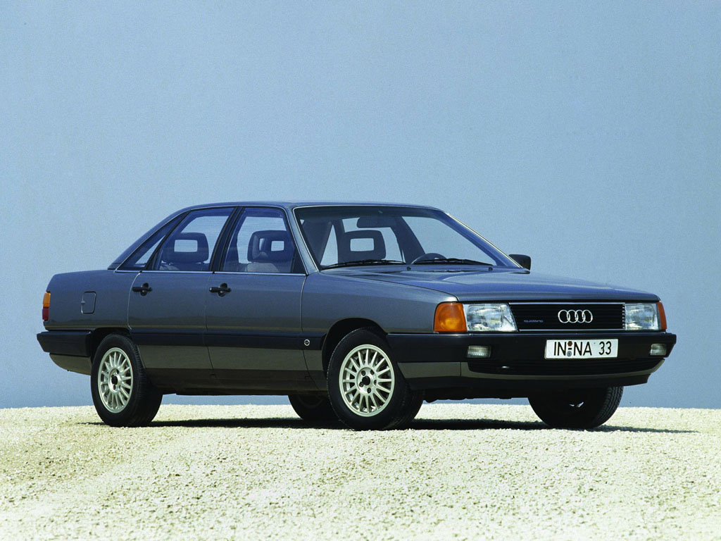 Audi 100 4-door Sedan 100 1.8 E C, 90hp (Automatic)